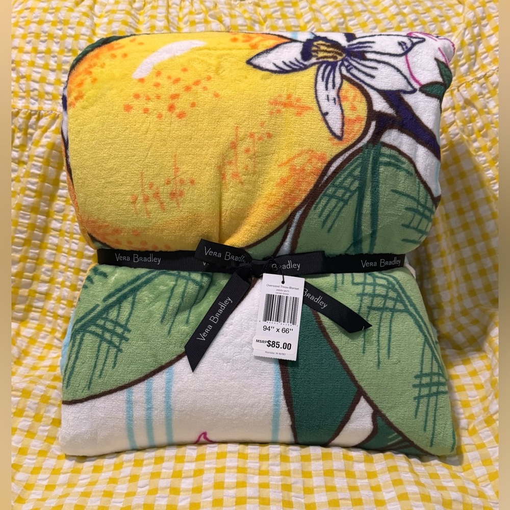 NWT Vera Bradley Oversized “Lemon Grove” Blanket
